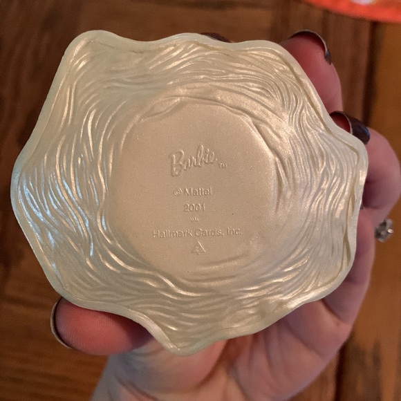 Celebration Barbie Keepsake Ornament Special 2001 Collectors Series - Picture 4 of 6